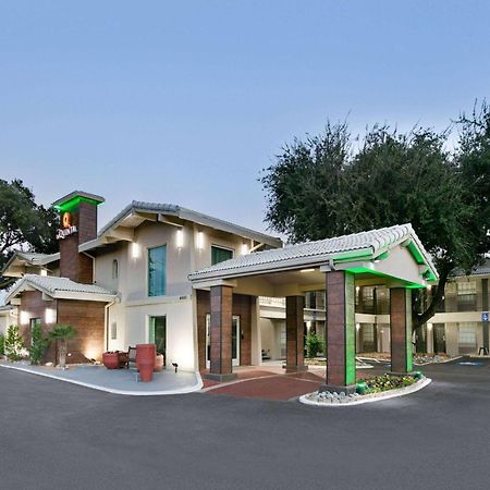 La Quinta Inn By Wyndham Dallas Uptown Buitenkant foto