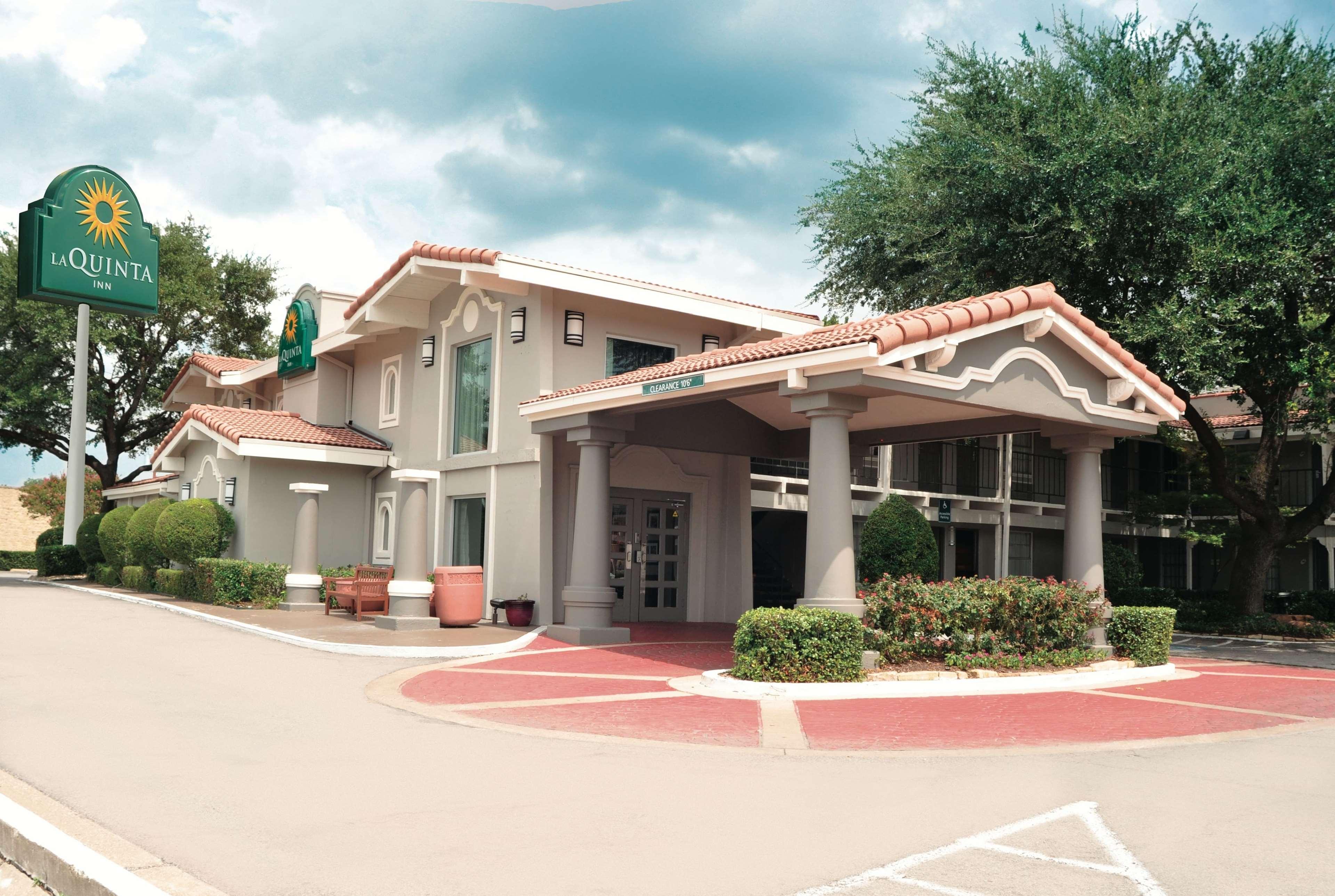 La Quinta Inn By Wyndham Dallas Uptown Buitenkant foto