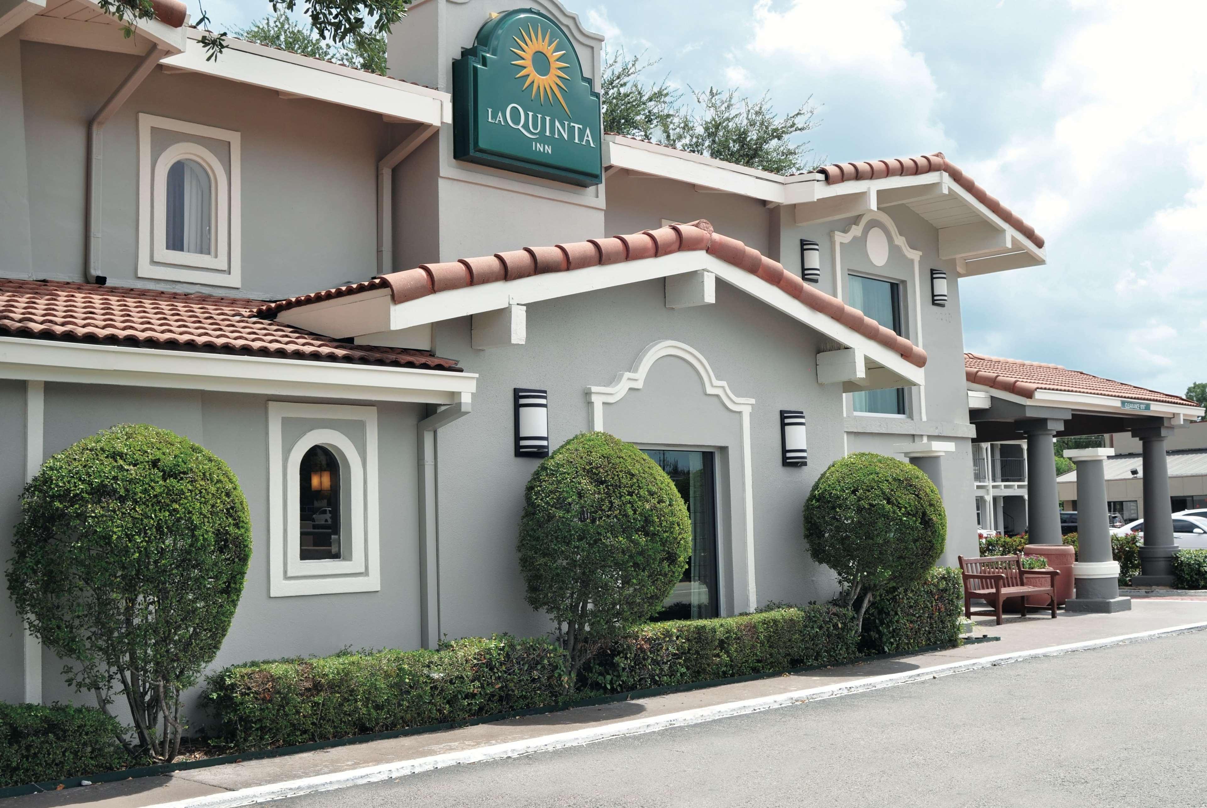 La Quinta Inn By Wyndham Dallas Uptown Buitenkant foto