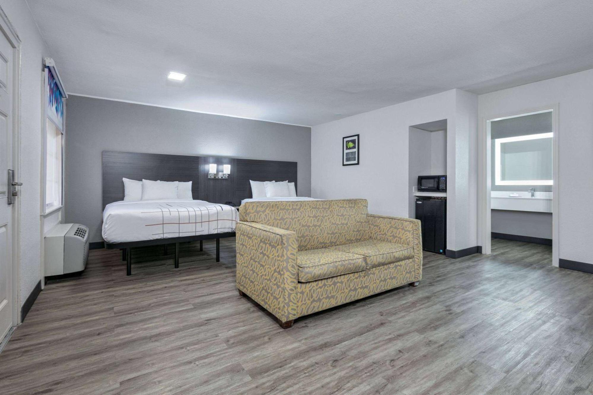 La Quinta Inn By Wyndham Dallas Uptown Buitenkant foto
