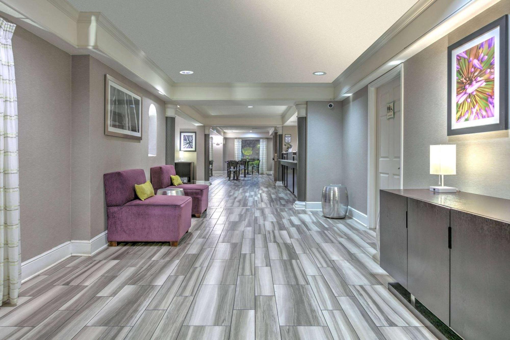 La Quinta Inn By Wyndham Dallas Uptown Buitenkant foto